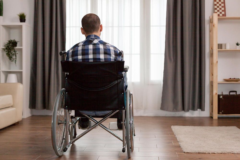 Covid-19, l&eacute;sion m&eacute;dullaire et isolement social